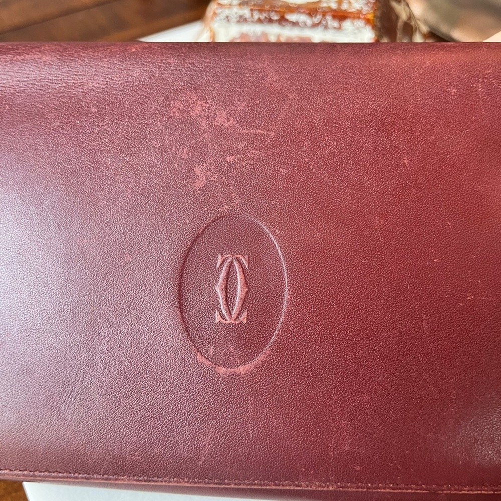 Cartier Paris Vintage Envelope Leather Clutch in Bordeaux w/Kisslock Gold Detail - Picture 5 of 16
